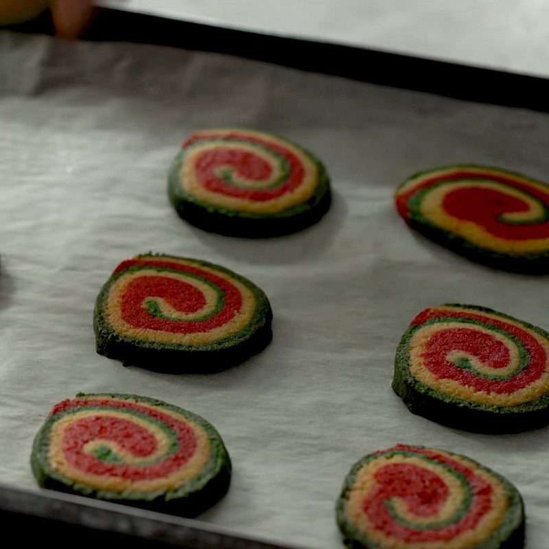 Step 5 Baking Spiral Cookies