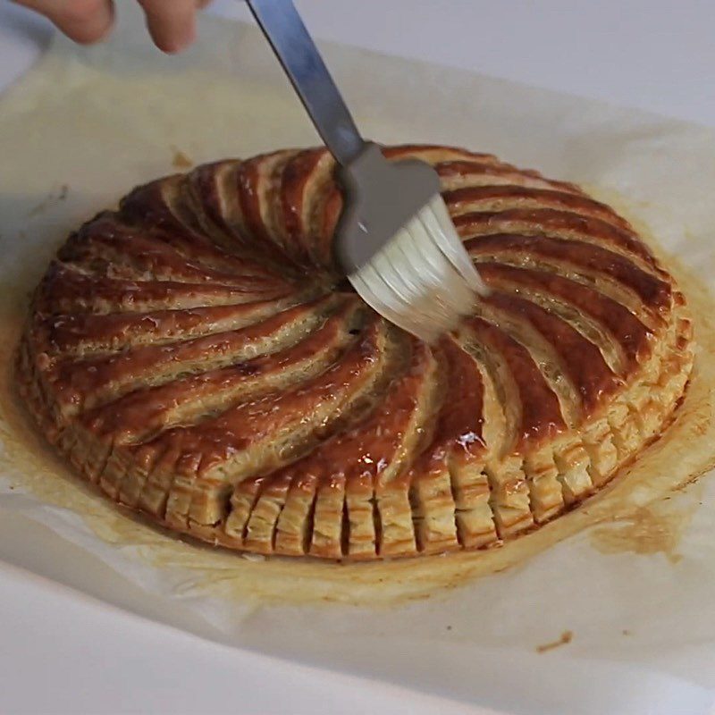 Step 6 Baking traditional Galette