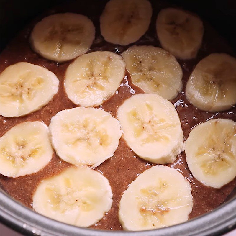 Step 3 Bake the oatmeal banana cake using a rice cooker