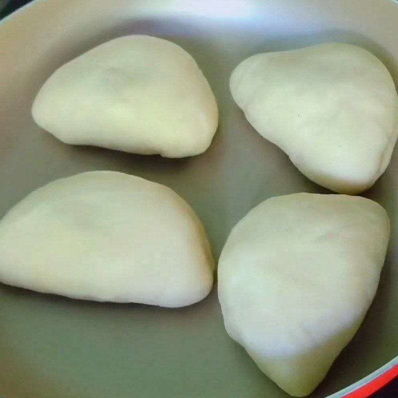 Step 5 Baking bread in a pan Chocolate molten bread