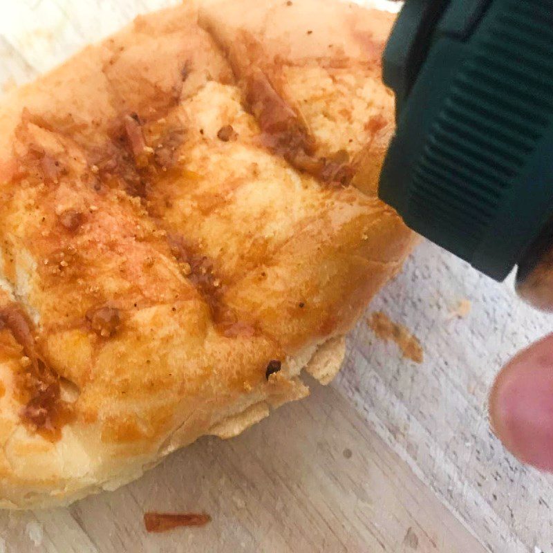 Step 2 Toasting bread for spicy salted toasted bread using the oven