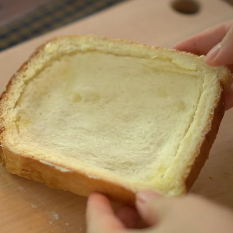 Step 3 Toasting bread with a pan Caramel banana egg toast sandwich