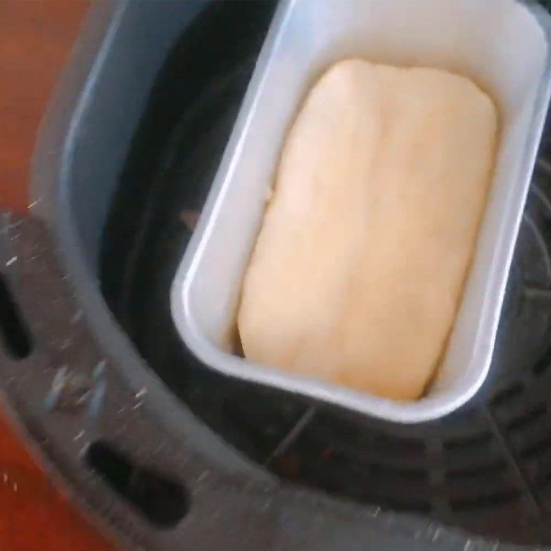 Step 5 Baking the loaf bread Loaf bread using an air fryer