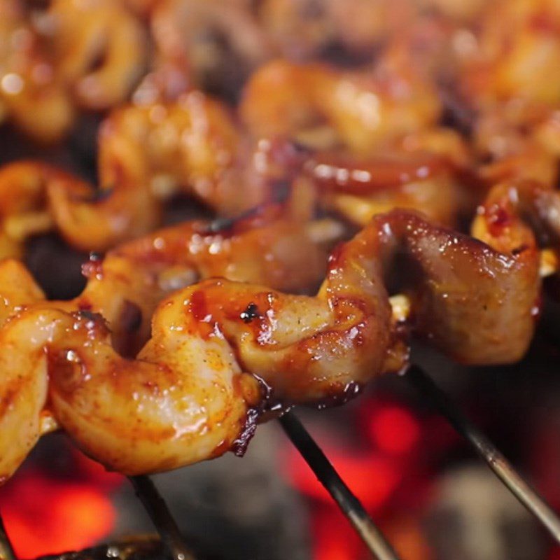 Step 3 Grilling the intestines Grilled five-spice intestines