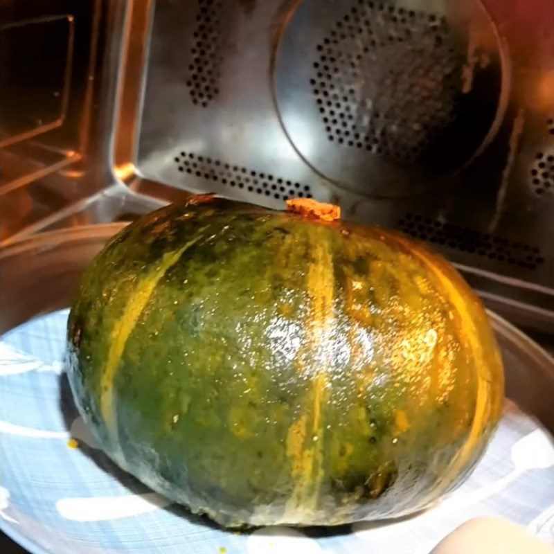 Step 1 Bake the pumpkin for Pumpkin Soup with Pork