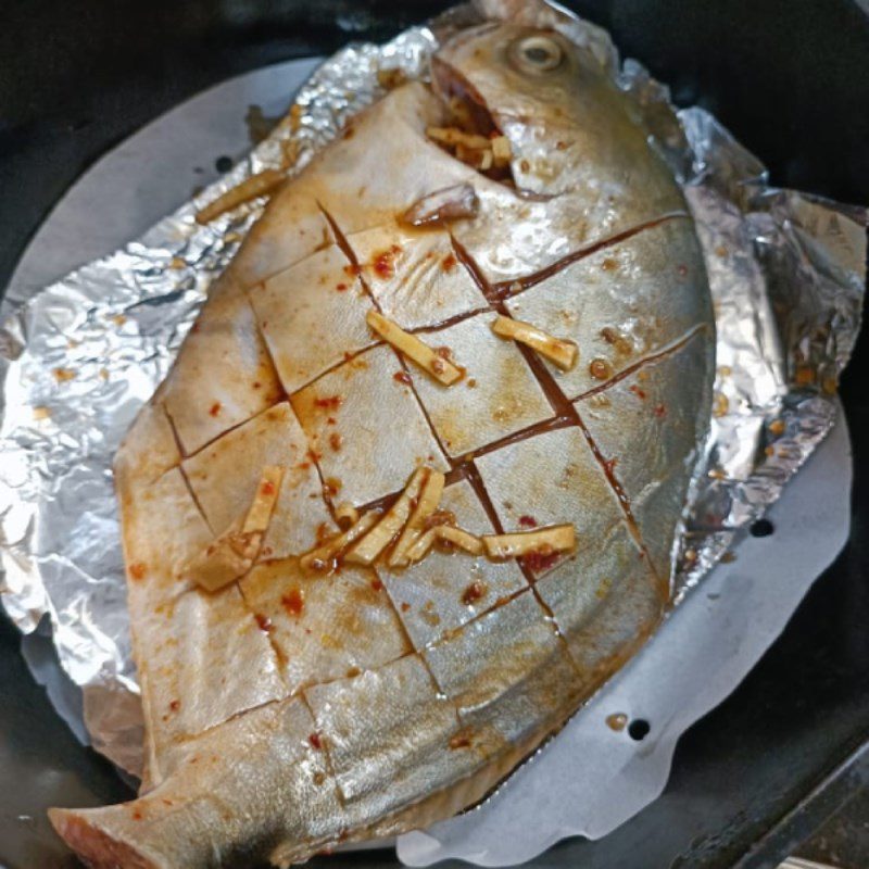 Step 3 Grill the fish Grilled white pomfret with chili salt