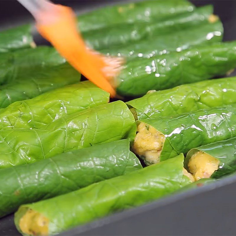 Step 4 Grilling the fish cake Grilled fish cake in betel leaf