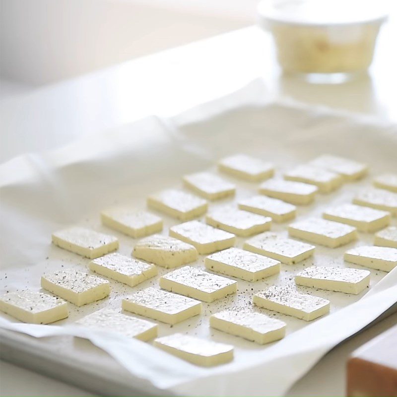 Step 3 Grilling tofu for stir-fried soba noodles with tofu