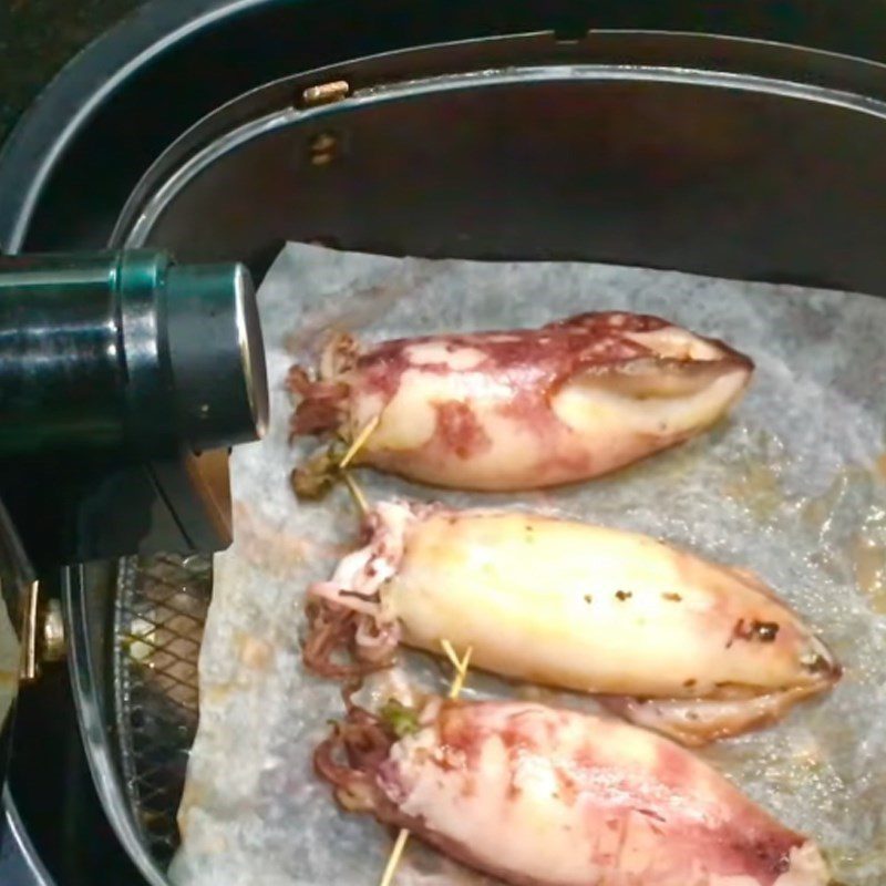 Step 5 Grilling squid Stuffed squid with an air fryer