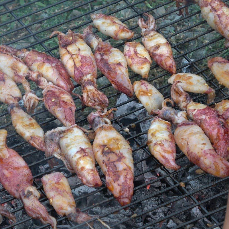 Step 3 Grilled Squid Grilled Squid Eggs with Salt and Chili