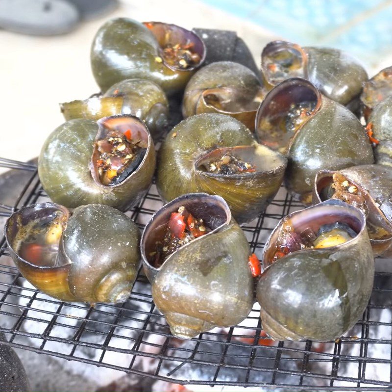 Step 4 Finished product Grilled apple snails with black pepper