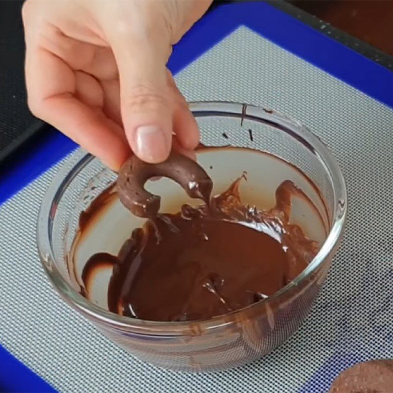 Step 6 Bake and finish the cake shell Fruit tart with a cup shape