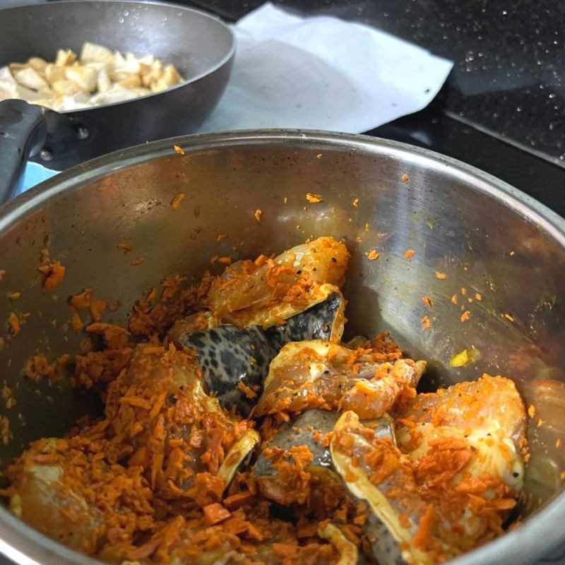 Step 2 Stewed fish Recipe for stewed eel with green bananas and tofu