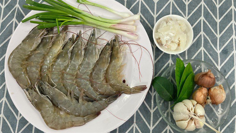 Ingredients for lemongrass stir-fried shrimp