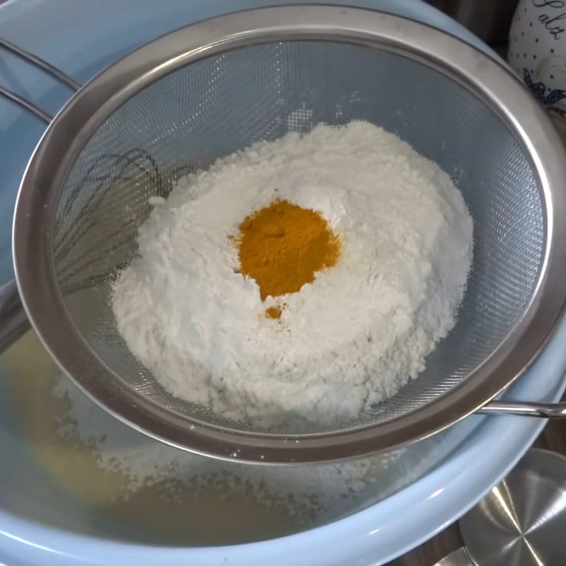 Step 6 Mixing sweet potato frying flour Fried shrimp cake with sweet potato