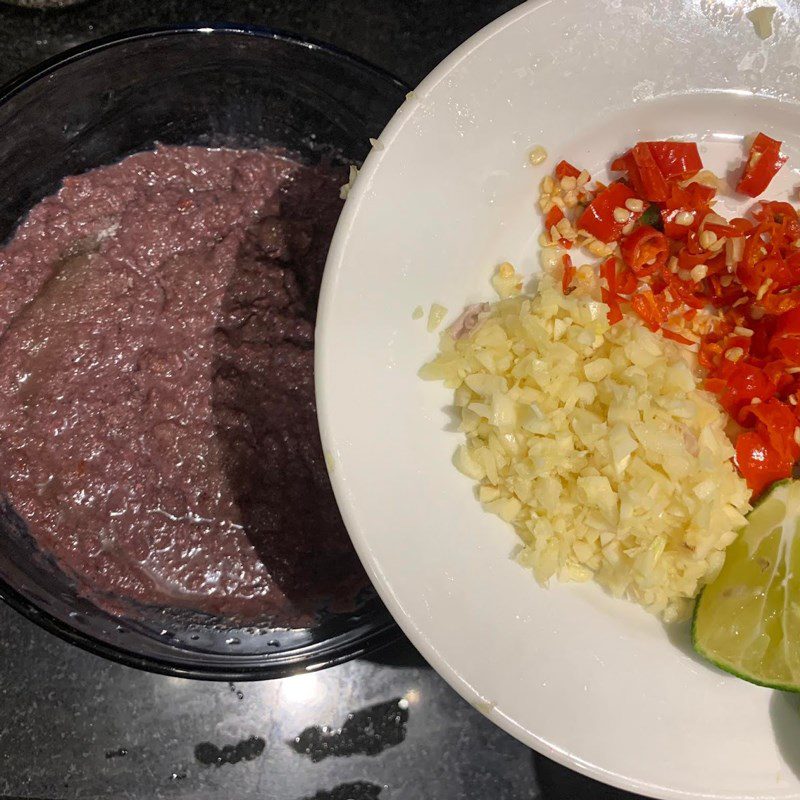 Step 5 Mixing shrimp paste Bun dau mam tom