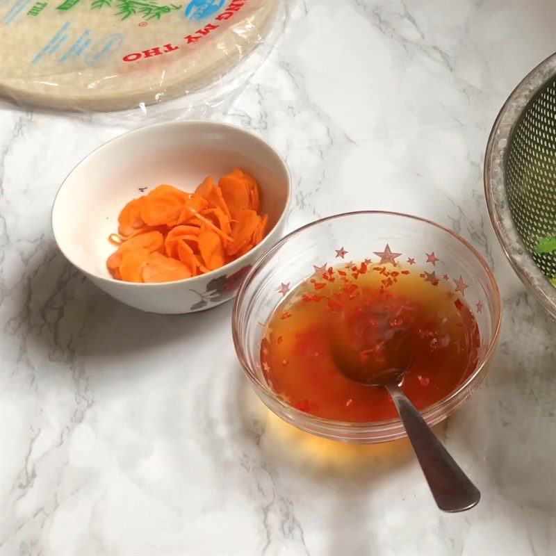 Step 4 Prepare dipping sauce for spring rolls with rice paper