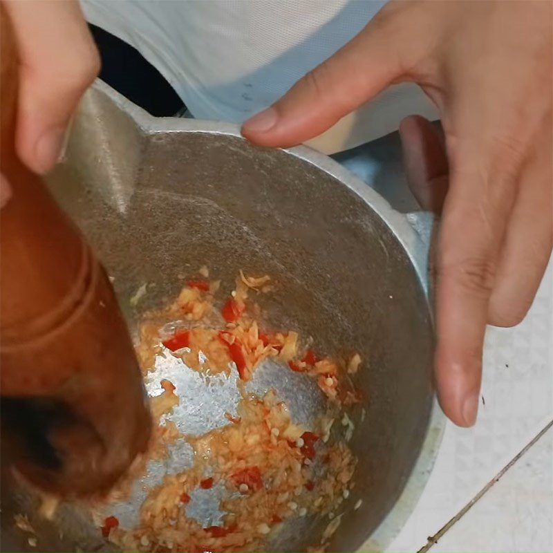 Step 3 Prepare dipping sauce for steamed Snakehead fish (snakehead) steamed with beer