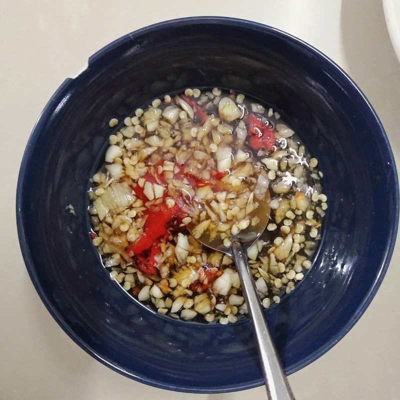 Step 3 Make the fish sauce Dried fish with garlic and chili