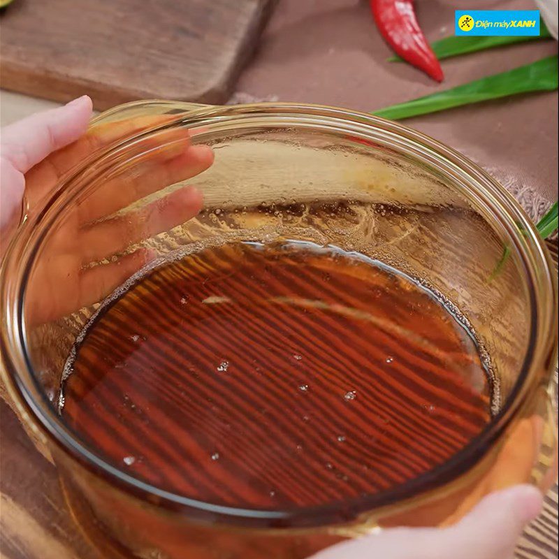 Step 2 Mixing fish sauce Fish sauce for broken rice