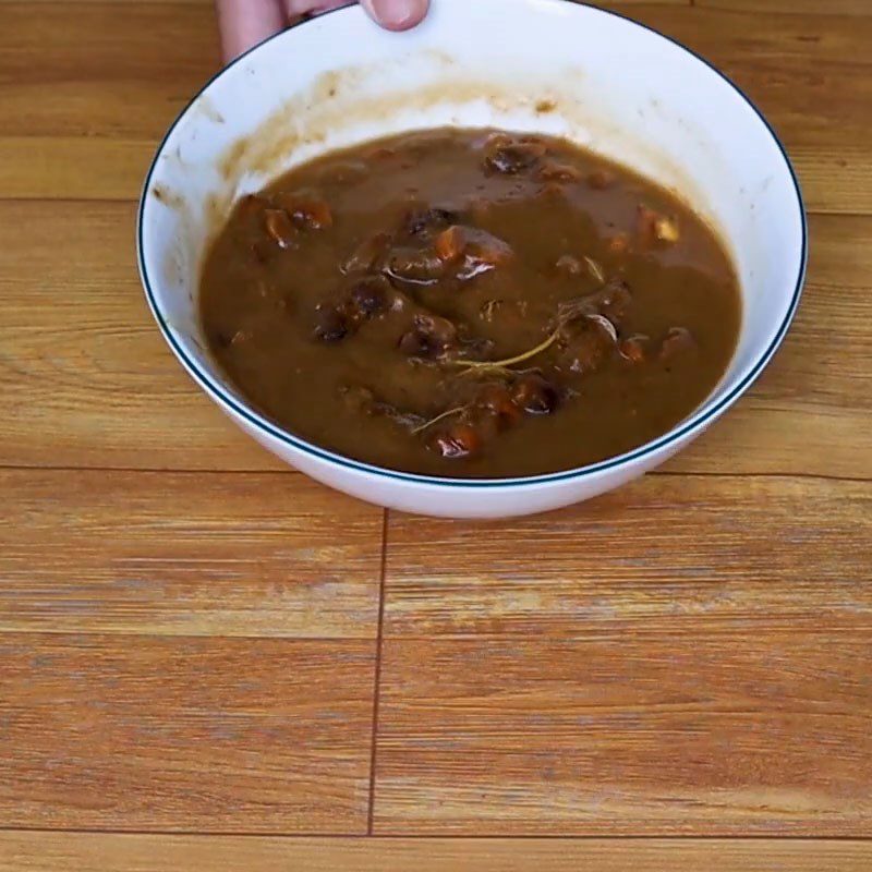 Step 2 Make tamarind water Razor clams stir-fried with tamarind