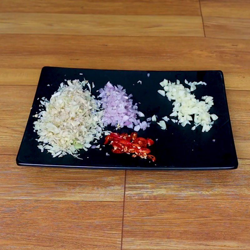 Step 2 Make tamarind water Razor clams stir-fried with tamarind