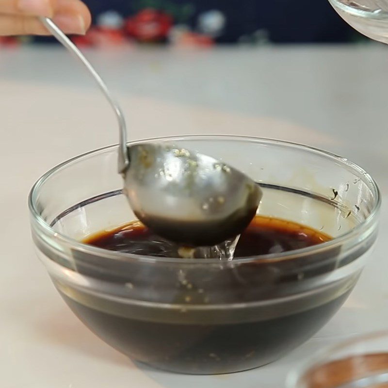 Step 3 Prepare the sauce for Soy Sauce Chicken