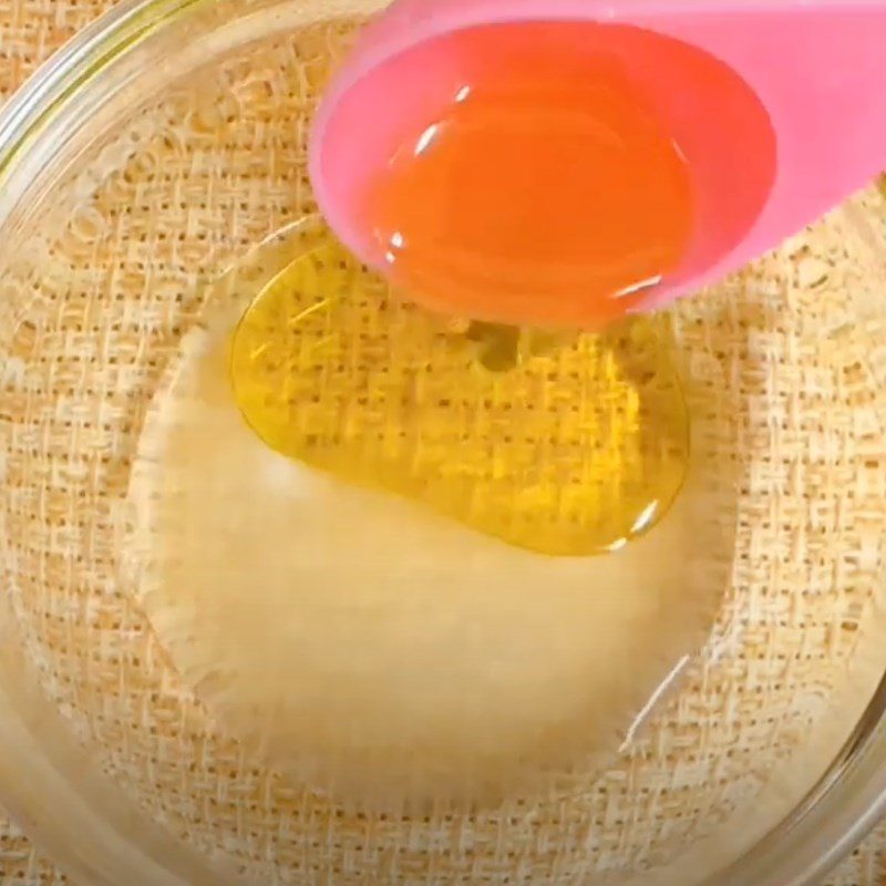 Step 3 Prepare dipping sauce Steamed chicken breast with ginger and garlic