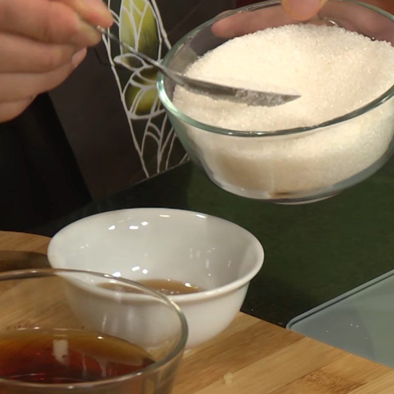 Step 3 Mixing the salad dressing for jelly salad