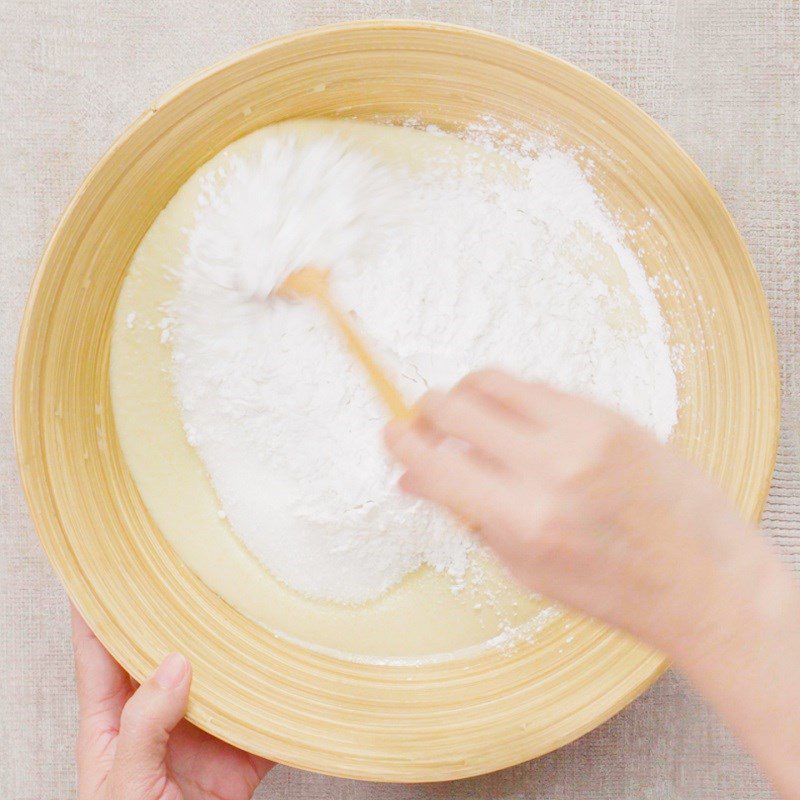 Step 2 Prepare the yellow flour mixture Green Bean Cake