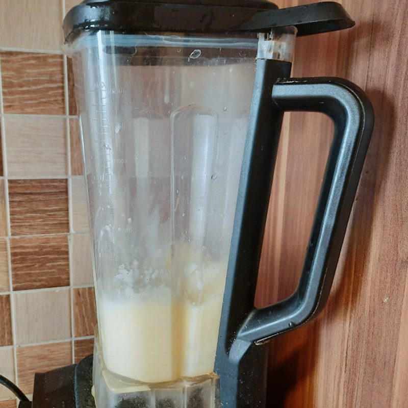 Step 2 Blend the Peach Pineapple Smoothie