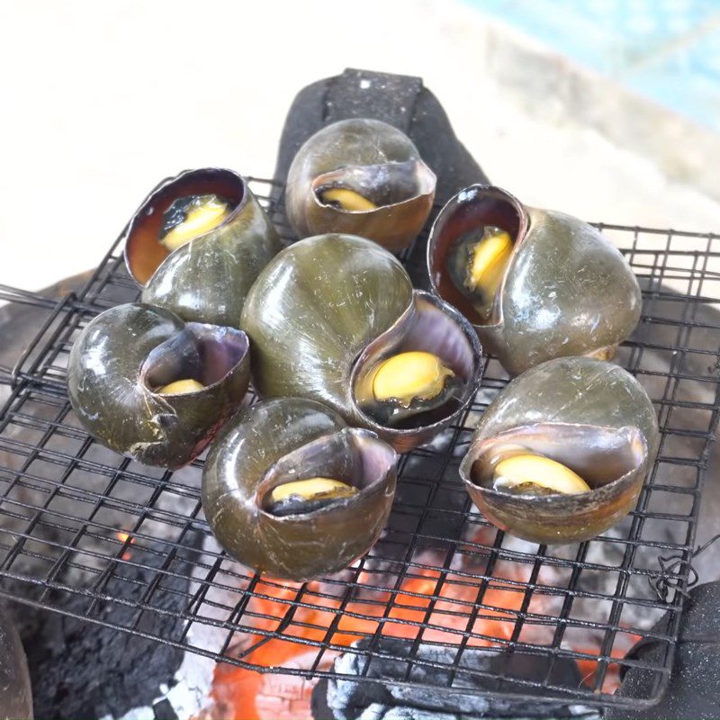 Step 3 Grilling Snails Black Pepper Grilled Snails