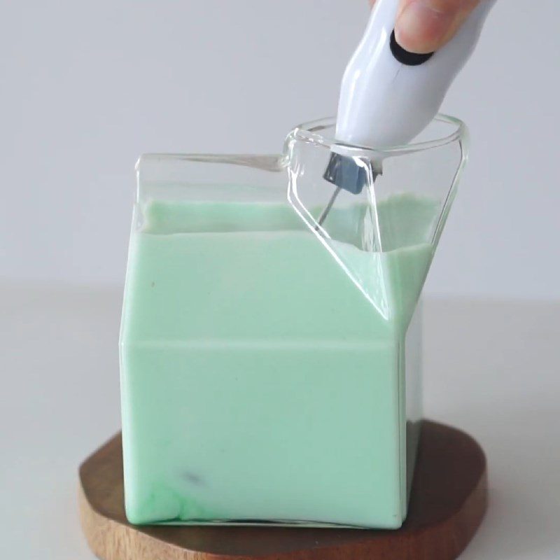 Step 1 Mixing mint chocolate milk