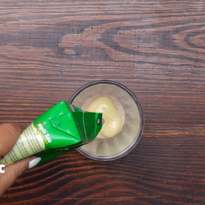 Step 4 Make milk tea Topping milk tea - grass jelly - white jelly