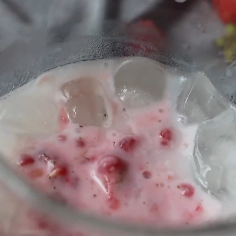 Step 2 Mix raspberry yogurt Raspberry yogurt (raspberry)