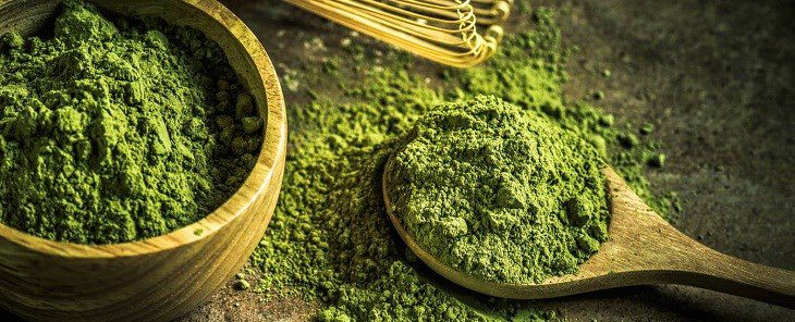 Green tea powder from fresh tea leaves