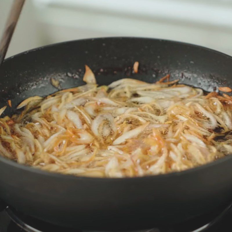 Step 6 Purple onion Soft-boiled egg noodle