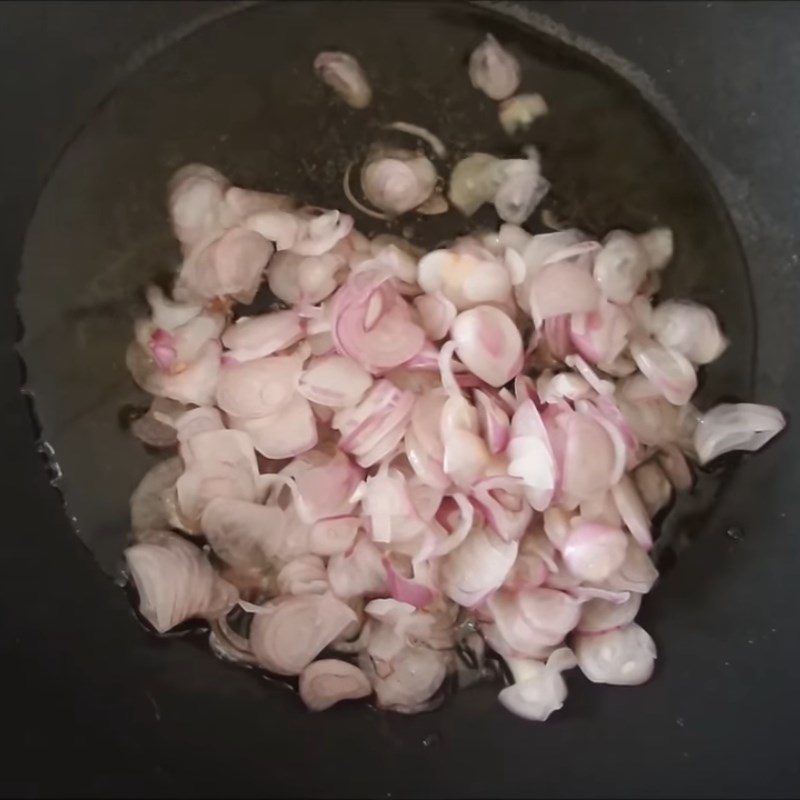 Step 2 Fry shallots and make scallion oil for Fried Rice Paper with Scallion Oil