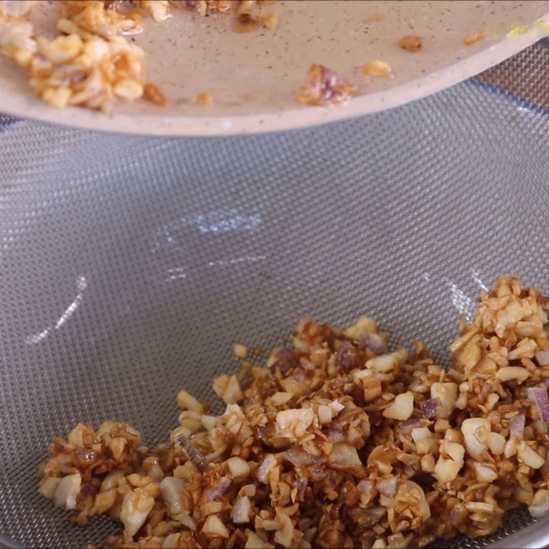 Step 3 Fry onion and garlic for sausage