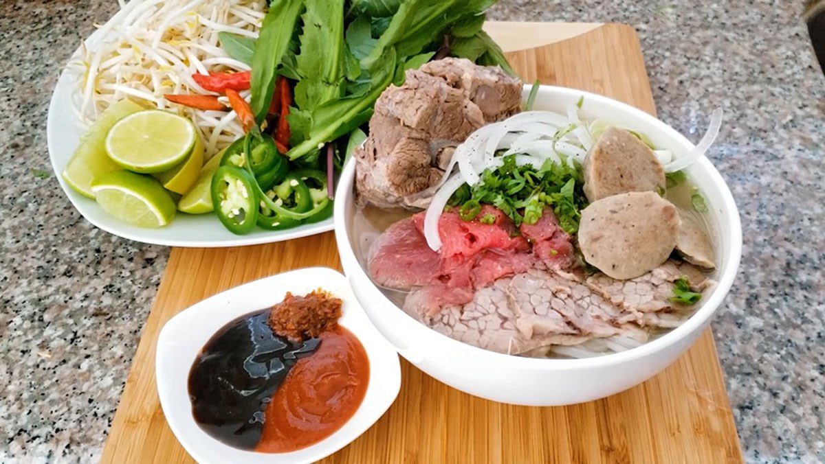 2 ways to cook pho using a multi-function electric pressure cooker quickly and deliciously 2 Beef Pho with Pressure Cooker