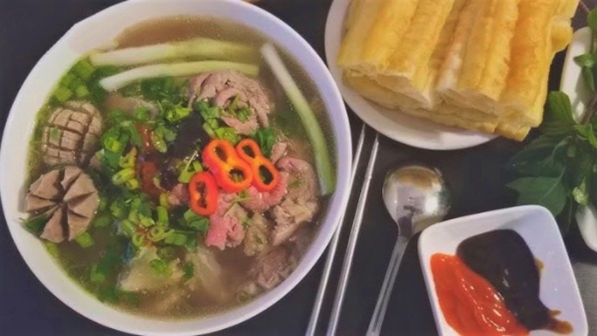 Phở bò viên