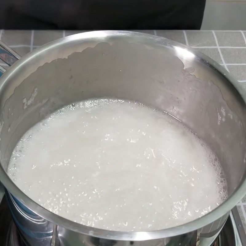 Step 1 Cooking coconut milk Phuc Linh Cake