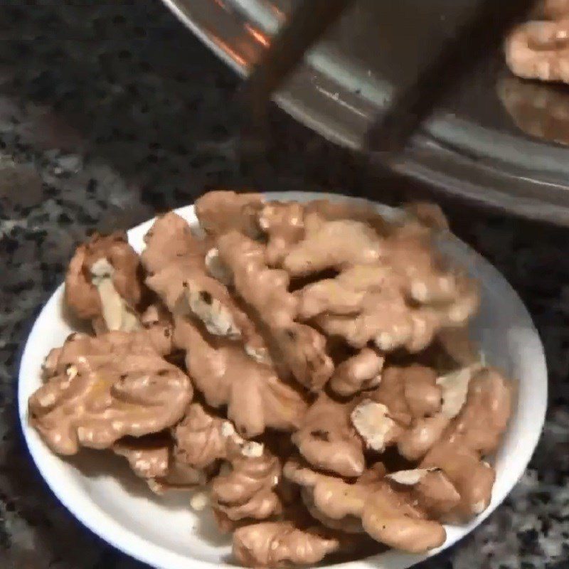 Step 1 Roast the nuts Cashew Coin Cake