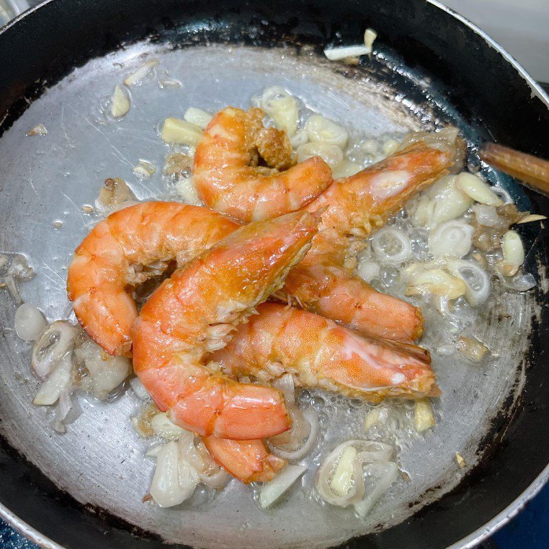 Step 3 Sautéed Shrimp Shrimp sautéed with lime leaves