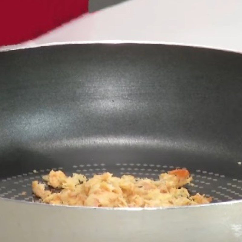 Step 4 Stir-fried dried shrimp with Thai-style vermicelli