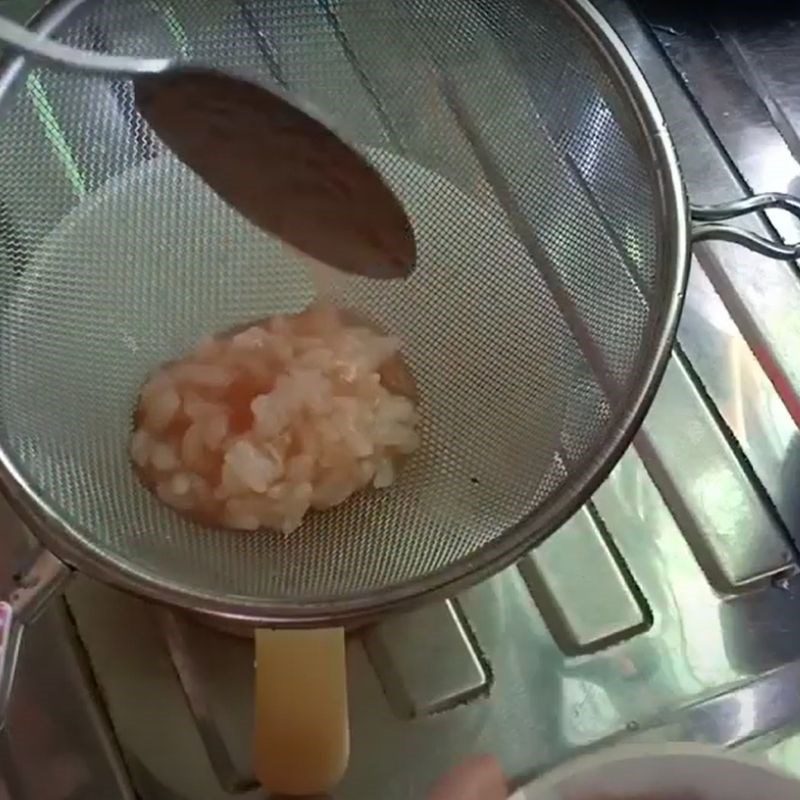 Step 4 Sieve the porridge Tomato porridge