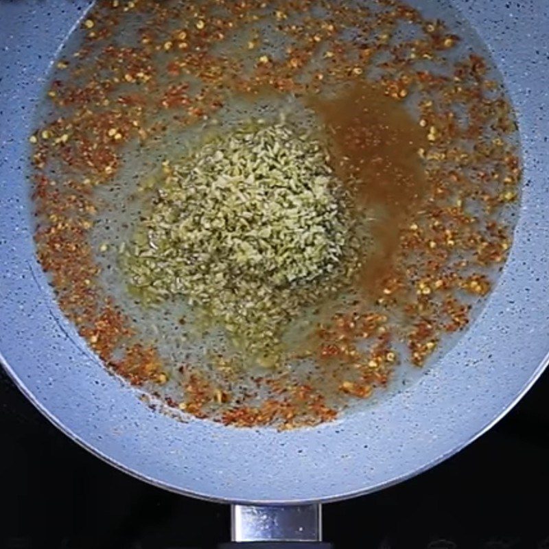 Step 3 Chicken simmering Dry chicken