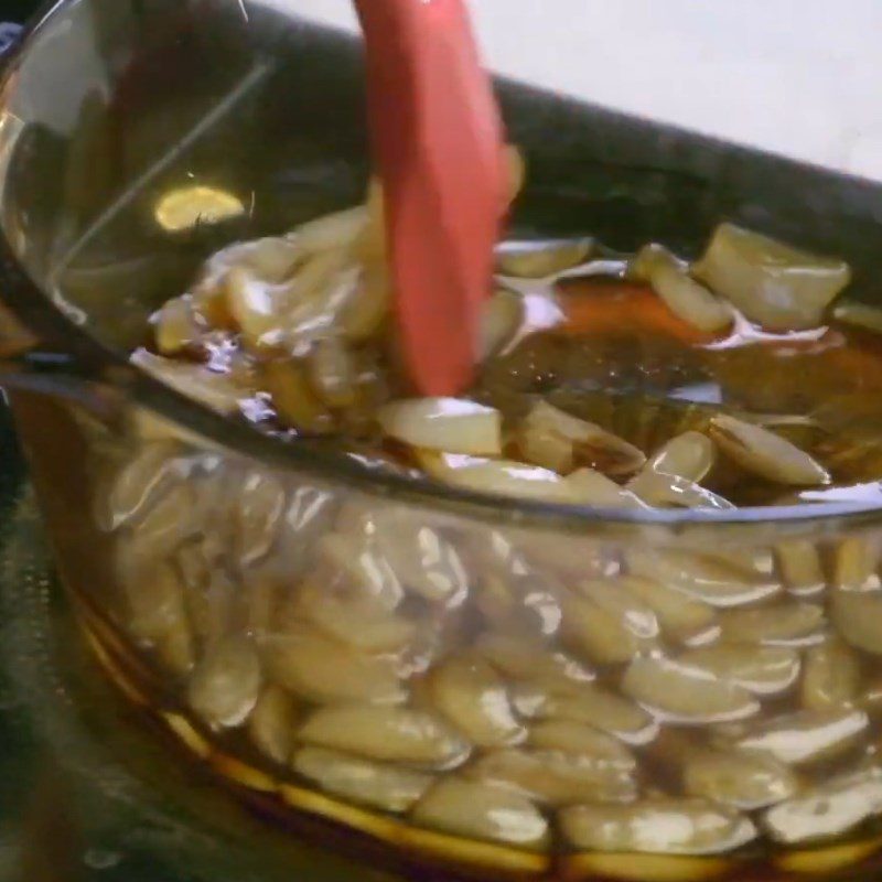 Step 2 Caramelize jackfruit seeds with sugar Fresh milk jackfruit seeds