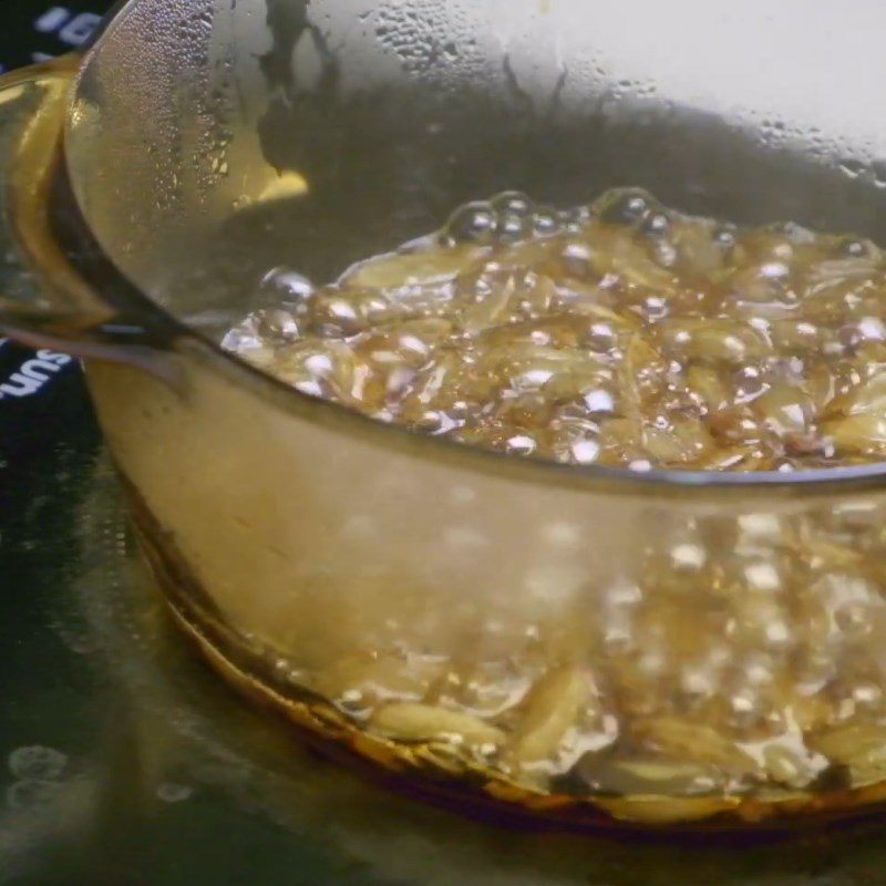 Step 2 Caramelize jackfruit seeds with sugar Fresh milk jackfruit seeds