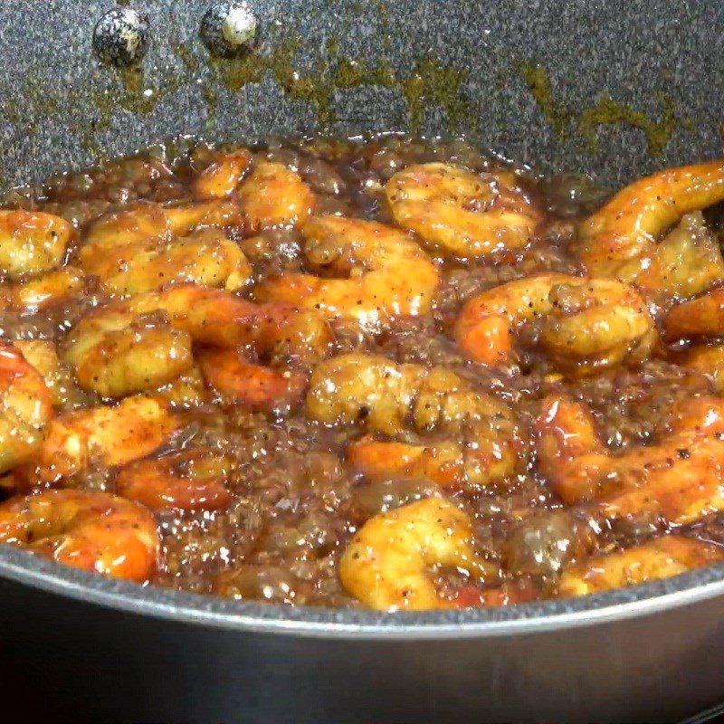 Step 4 Dried shrimp stir-fried with fish sauce